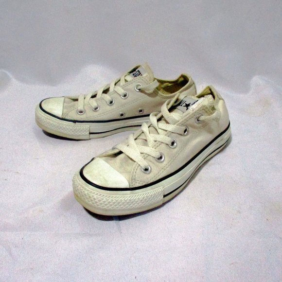 converse ecru